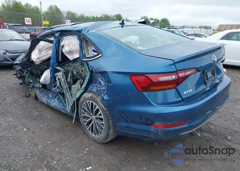 2019 Volkswagen Jetta 1.4T R-Line/1.4T S/1.4T Se z USA, uszkodzony, nr VIN 3VWC57BU5KM227849